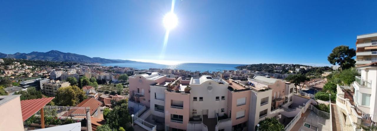 Dernier Etage D'Une Maison Roquebrune-Cap-Martin Exterior foto