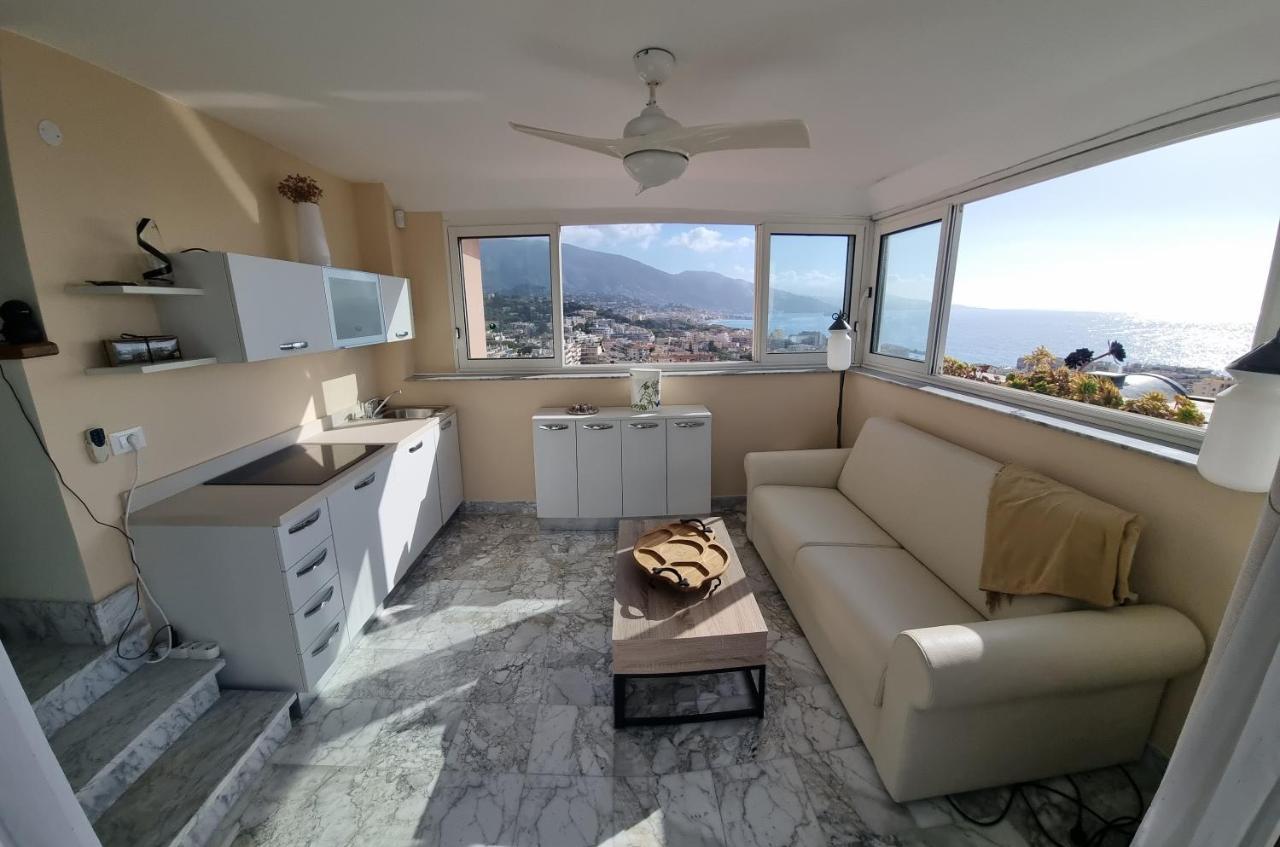Dernier Etage D'Une Maison Roquebrune-Cap-Martin Exterior foto